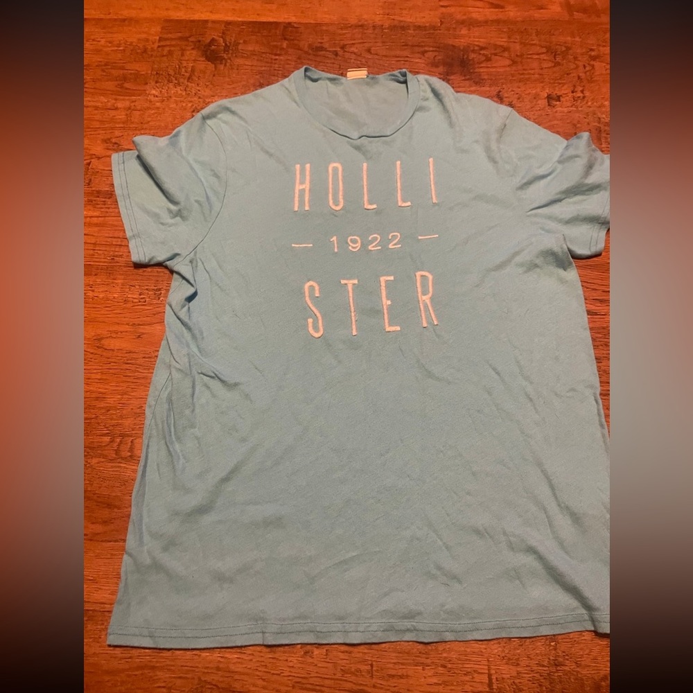 Hollister men’s XL tee